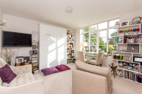 Studio for sale, Willesden Lane, Brondesbury, London, NW6