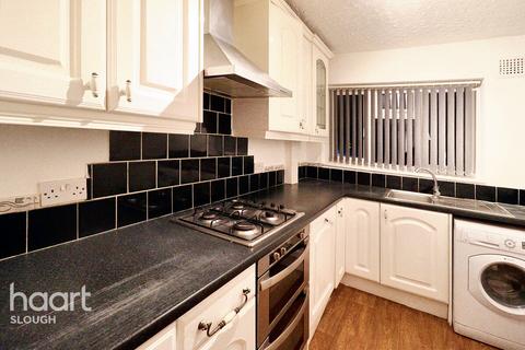 2 bedroom maisonette to rent, Adelphi Gardens, SLOUGH