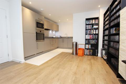 2 bedroom apartment to rent, Waterside Way, London N17