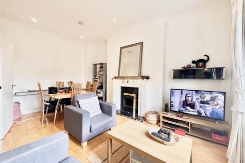 2 bedroom apartment to rent, The Mall, London W5