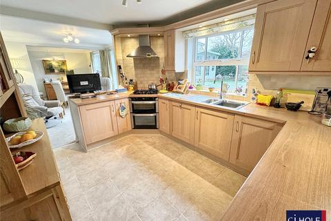 4 bedroom detached house for sale, Snowshill Close, Barnwood, GL4