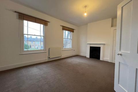 2 bedroom house to rent, Christchurch Road, Gravesend ,