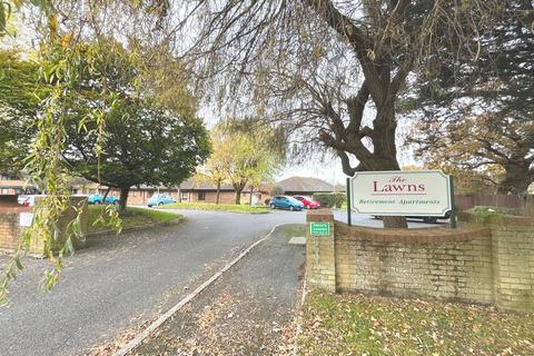 2 bedroom semi-detached bungalow for sale, Fairlee Road, Newport