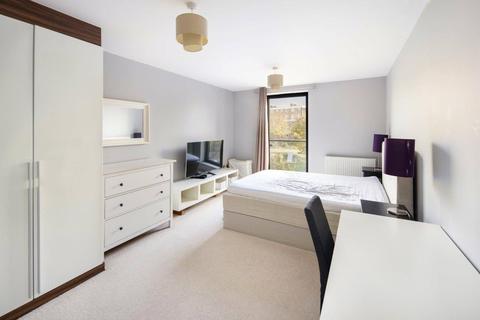 3 bedroom flat to rent, Newton Court, 1 Axio Way, Bow, London, E3