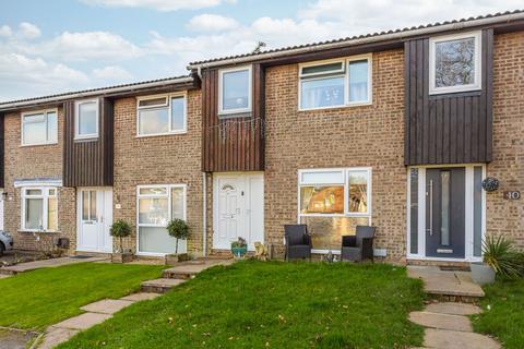 3 bedroom terraced house to rent, Cavalier Way, East Grinstead RH19