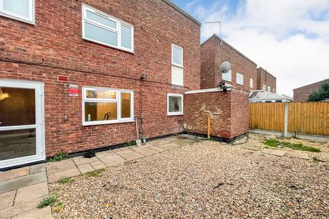 3 bedroom semi-detached house for sale, 366 Long Banks, Essex, CM18 7PG