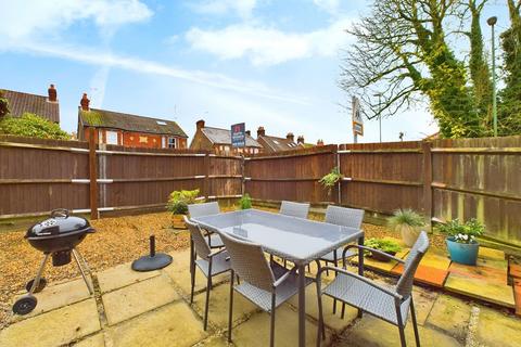 1 bedroom maisonette for sale, Manor Fields, Horsham RH13