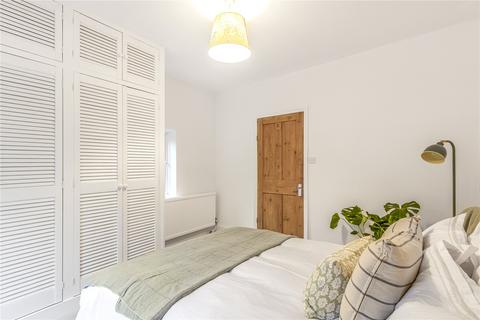 2 bedroom flat for sale, Stephendale Road, London, SW6