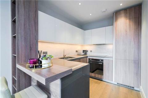 1 bedroom apartment to rent, Queenhurt, London, KT2