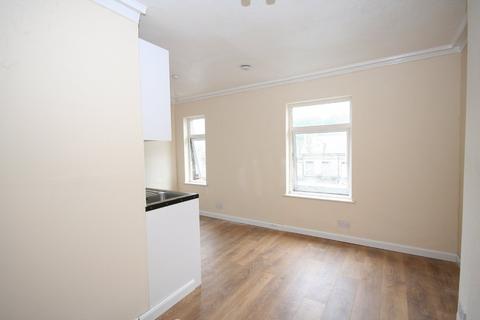 1 bedroom apartment to rent, Folkestone Road , Dover