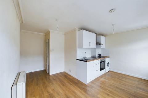 1 bedroom apartment to rent, Folkestone Road , Dover