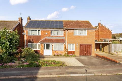 5 bedroom detached house for sale, Elms Road, Wellington