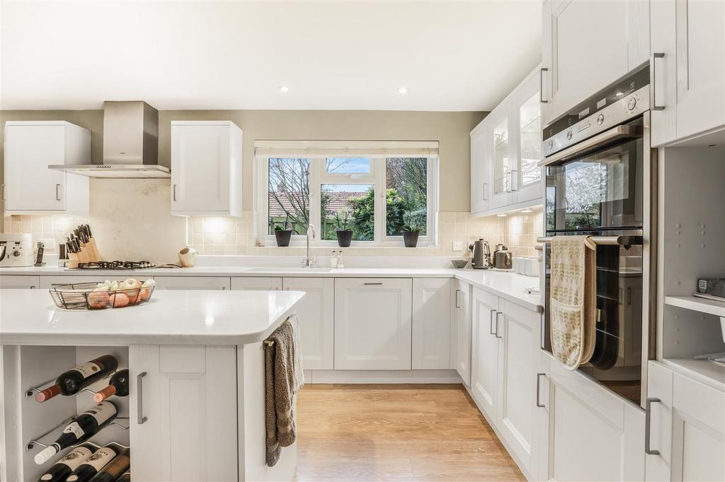 Dining/ Kitchen Room