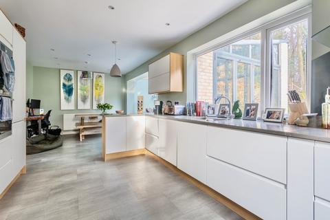 18 Westminster Crescent, Burn Bridge, Harrogate, HG3 1LY