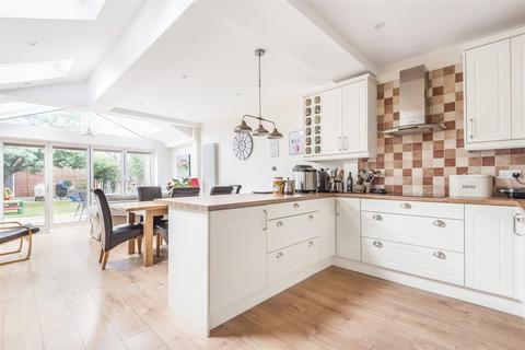 5 bedroom terraced house to rent, Richmond Park Road, Kingston Upon Thames KT2