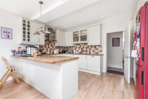 5 bedroom terraced house to rent, Richmond Park Road, Kingston Upon Thames KT2