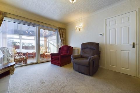 4 Cromford Close, North Wingfield, Chesterfield, S42 5NJ