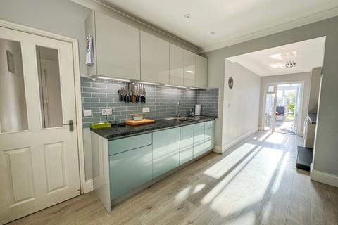18 Canewdon View Road, Rochford, SS4 3DT