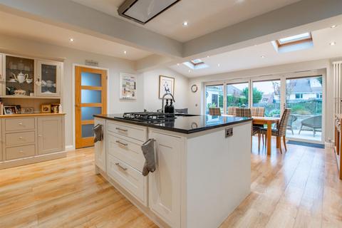 10 Boyd Road, Saltford, Bristol, BS31 3AP
