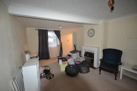 3 bedroom terraced house to rent, Beaumont Leys Lane, Leicester LE4