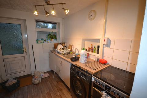 3 bedroom terraced house to rent, Beaumont Leys Lane, Leicester LE4