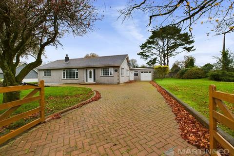 4 bedroom detached bungalow to rent, St Newlyn East, Cornwall