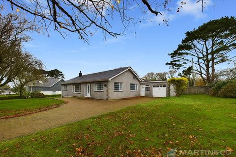 4 bedroom detached bungalow to rent, St Newlyn East, Cornwall