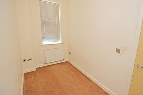 2 bedroom apartment to rent, Fountain Street, Eccles, Manchester, M30