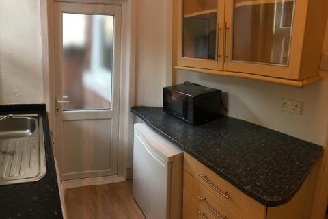 3 bedroom end of terrace house for sale, Redruth Street, Manchester