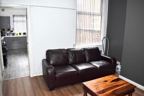 3 bedroom terraced house to rent, Ossory Street, Rusholme, Manchester