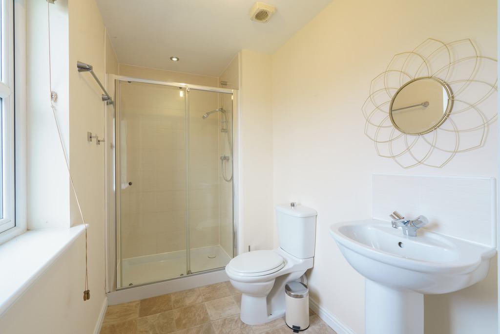 3. Bedroom 1 ensuite
