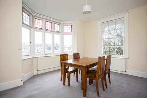 3 bedroom apartment to rent, The Common, Tunbridge Wells