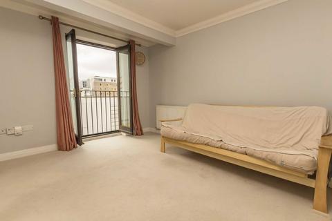 1 bedroom flat to rent, Hardman Road, Kingston Upon Thames KT2