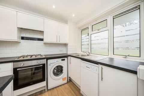 3 bedroom flat for sale, Cambridge Road, Teddington TW11