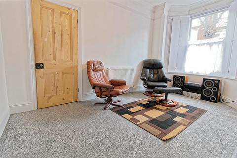 3 bedroom terraced house for sale, Harrow Road, West End