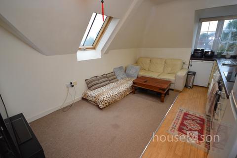 1 bedroom apartment to rent, Charminster Road