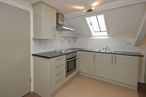 1 bedroom flat to rent, Clare Terrace, Falmouth TR11