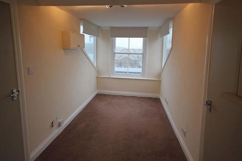 1 bedroom flat to rent, Clare Terrace, Falmouth TR11