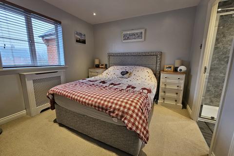 3 bedroom semi-detached house for sale, Chivers Road, Devizes