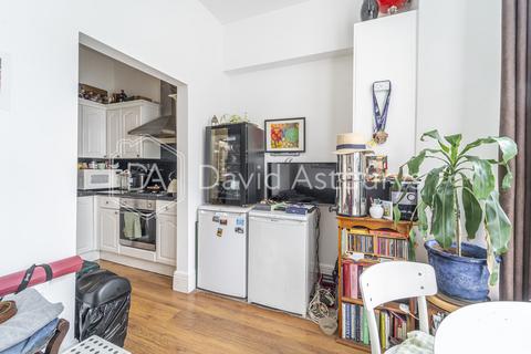 1 bedroom flat to rent, Ferme Park Road, Crouch End, London