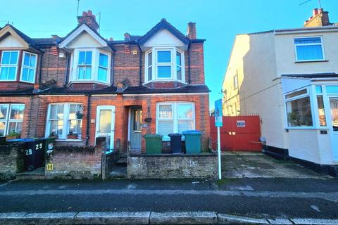 3 bedroom end of terrace house to rent, Gammons Lane, Watford