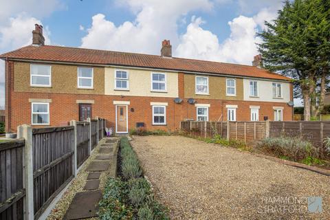 London Road, Attleborough