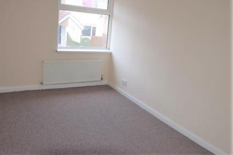 3 bedroom terraced house to rent, Nelson Road, Maltby, Rotherham, S66 7PJ