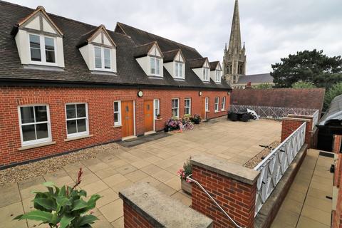 2 bedroom apartment to rent, High Street, Dorking