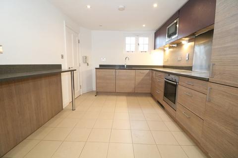 2 bedroom apartment to rent, High Street, Dorking