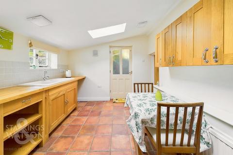 2 bedroom end of terrace house for sale, Cock Street, Wymondham