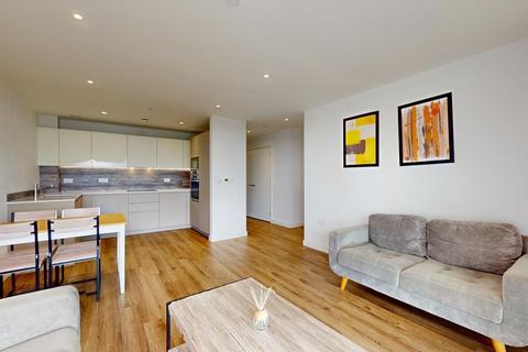 2 bedroom flat for sale, Woodberry Down, London