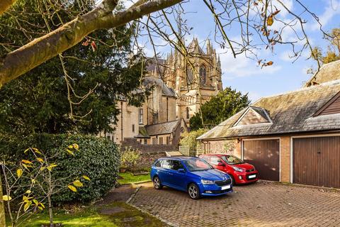 4 bedroom house for sale, Tower House Gardens, Arundel