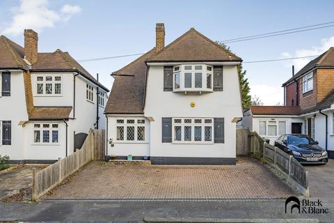 3 bedroom detached house for sale, Hartland Way, Shirley, Croydon, CR0