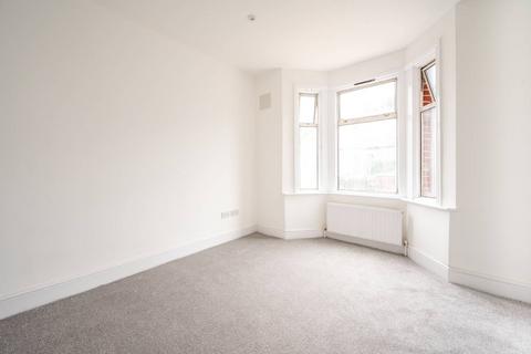 4 bedroom terraced house to rent, Harvey Road, Leytonstone, London, E11